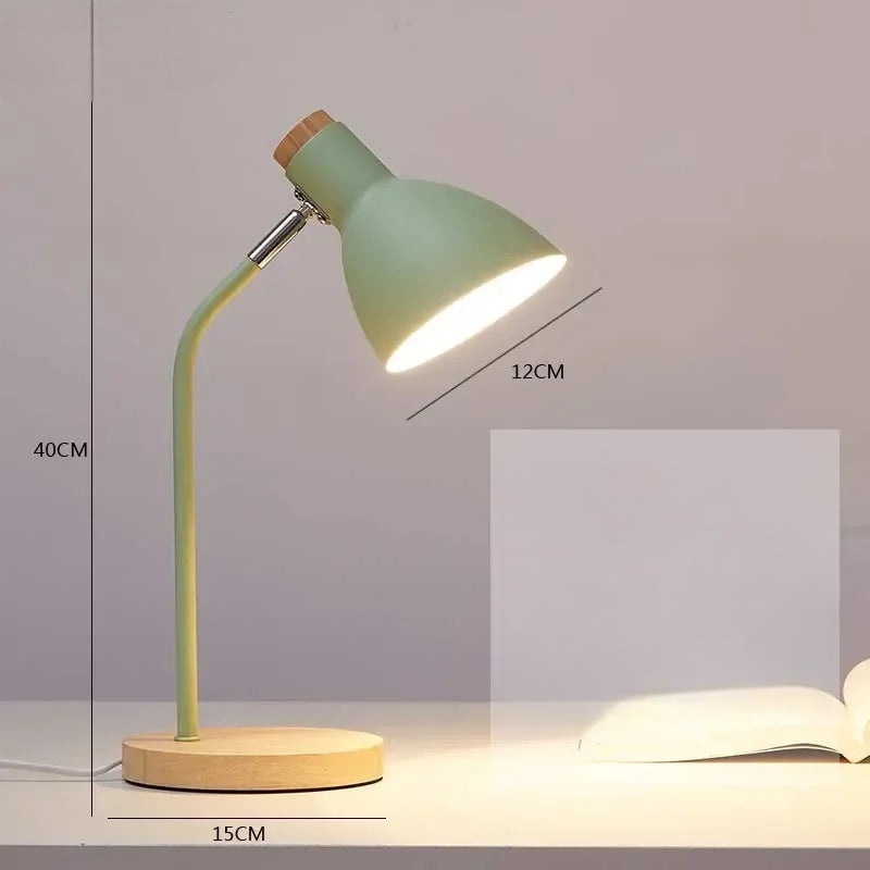 Naturora | Handgefertigte Tischlampe aus Holz