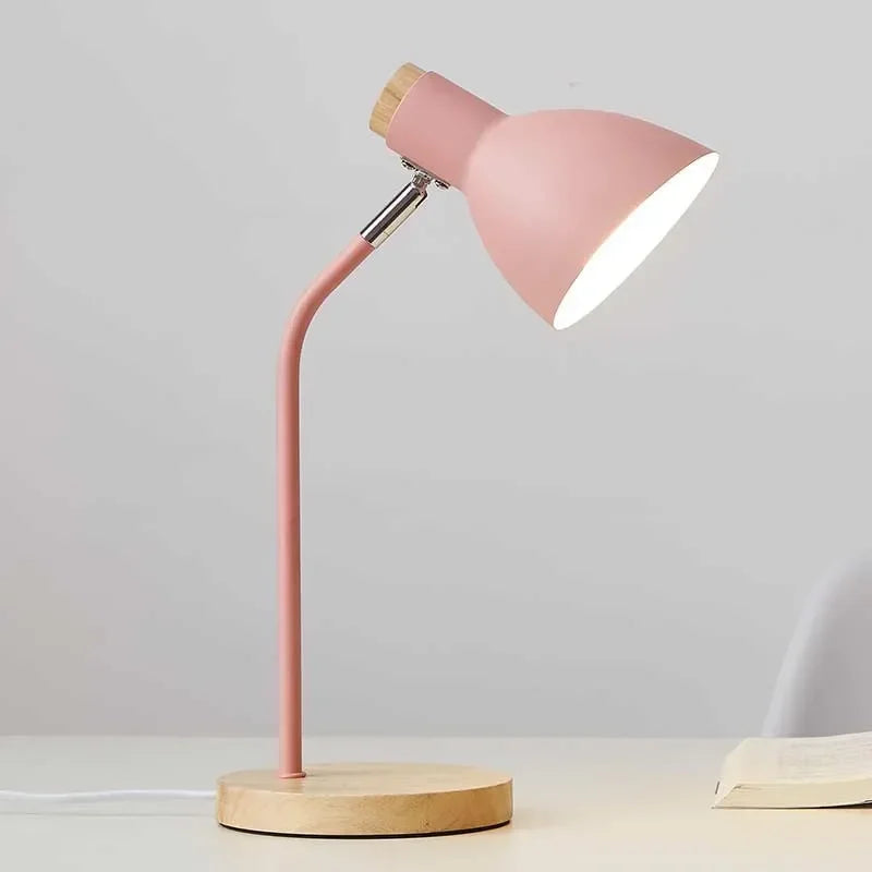 Naturora | Handgefertigte Tischlampe aus Holz